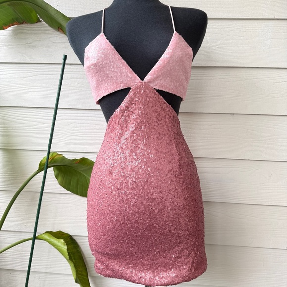 HELLO MOLLY LIGHTS ON‎ ME DRESS PINK ROSE SEQUIN - Picture 3 of 8